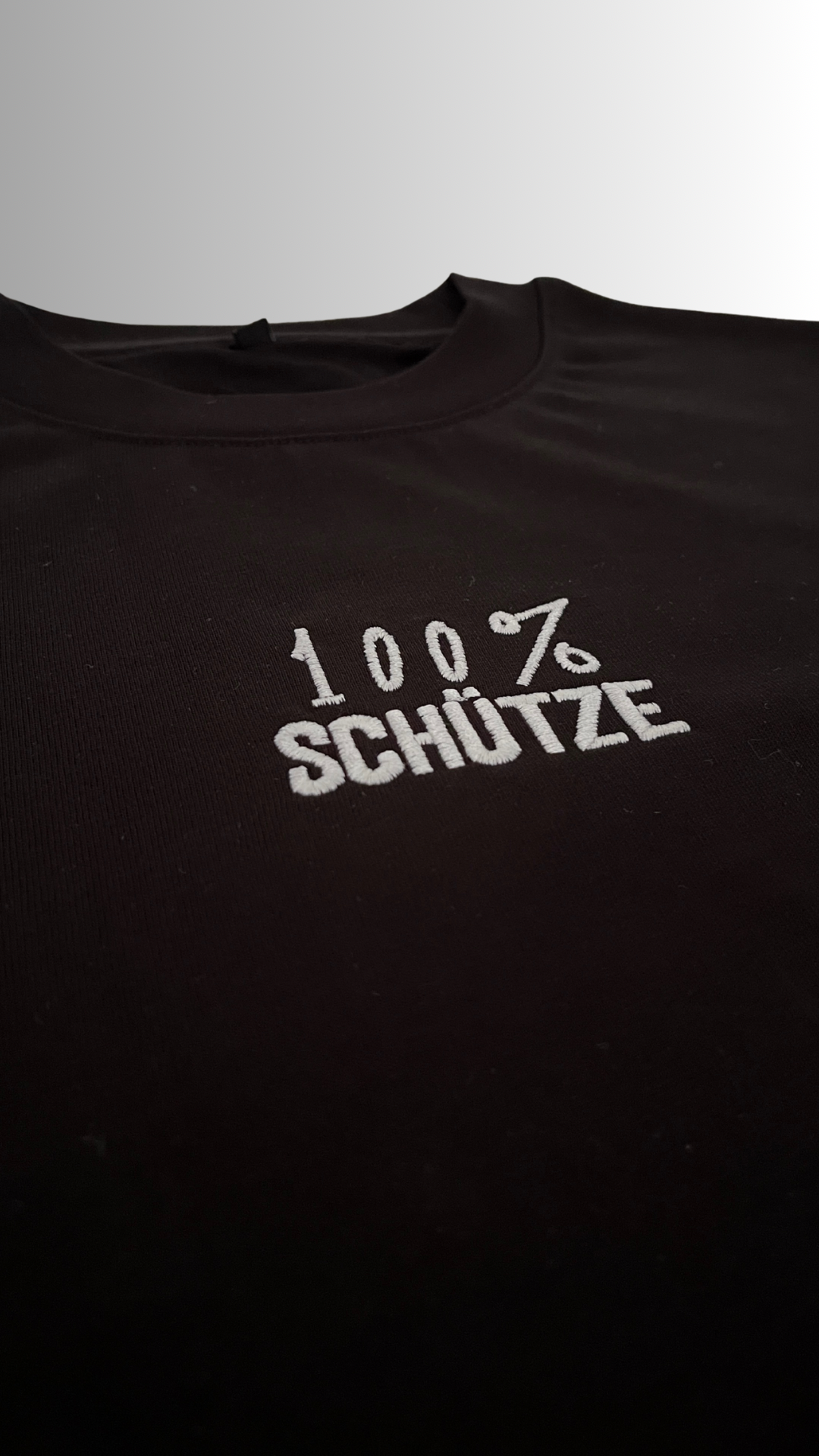 100% Schütze Tee (black/white)